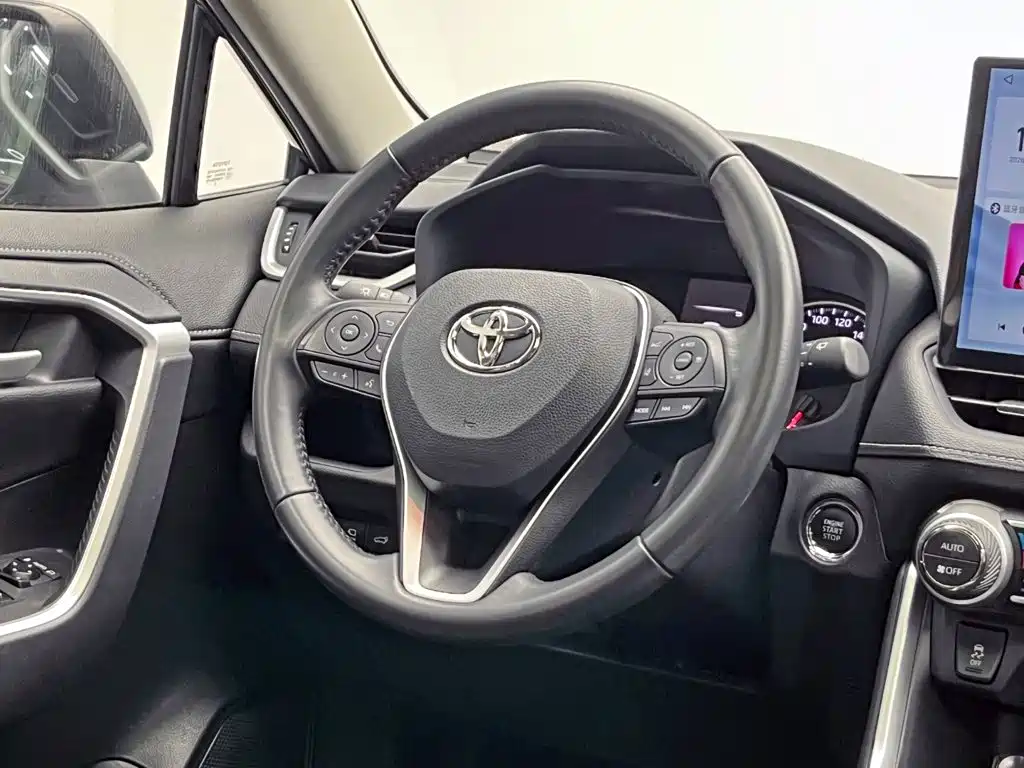 Toyota Wildlander — фото 22