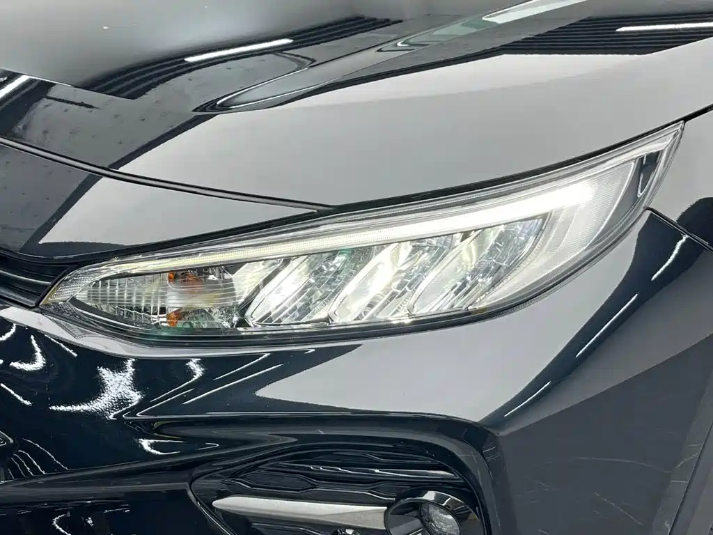 Toyota Wildlander — фото 9