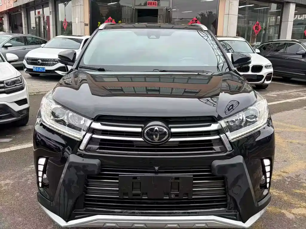 Toyota Highlander — фото 2