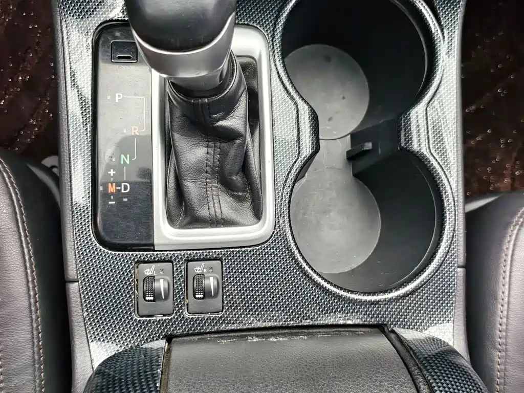 Toyota Highlander — фото 14