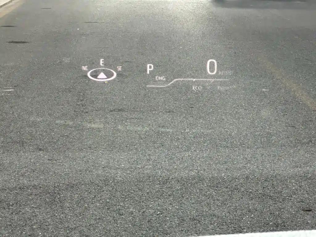 Toyota Granvia — фото 18
