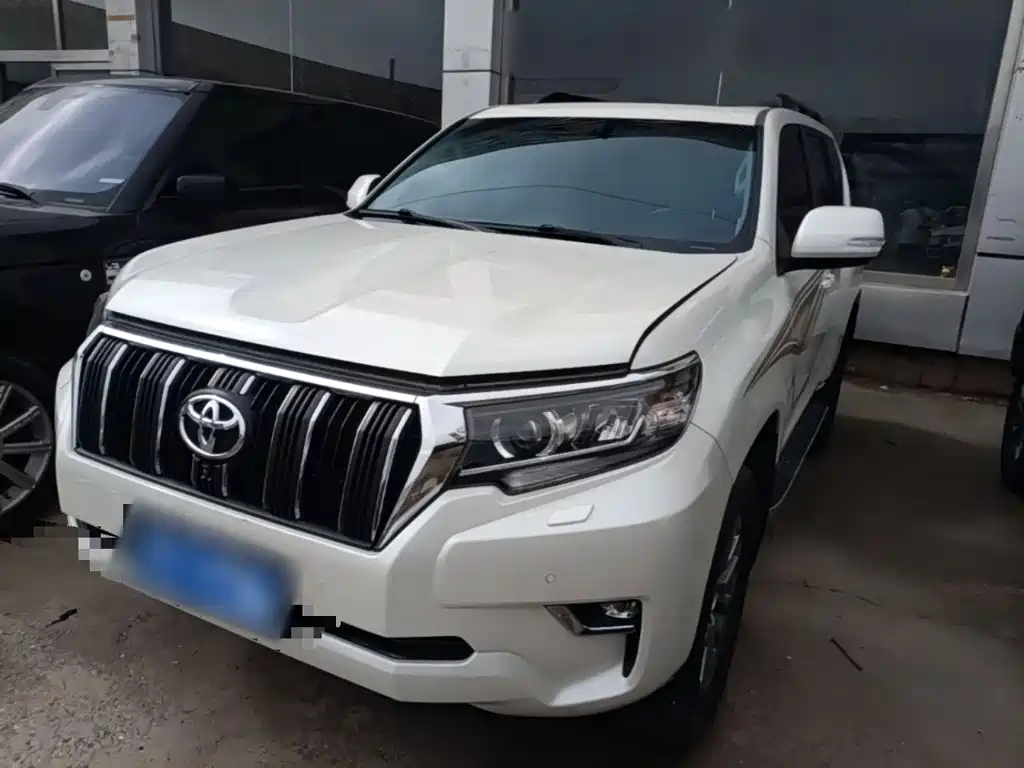 Toyota Prado — фото 2