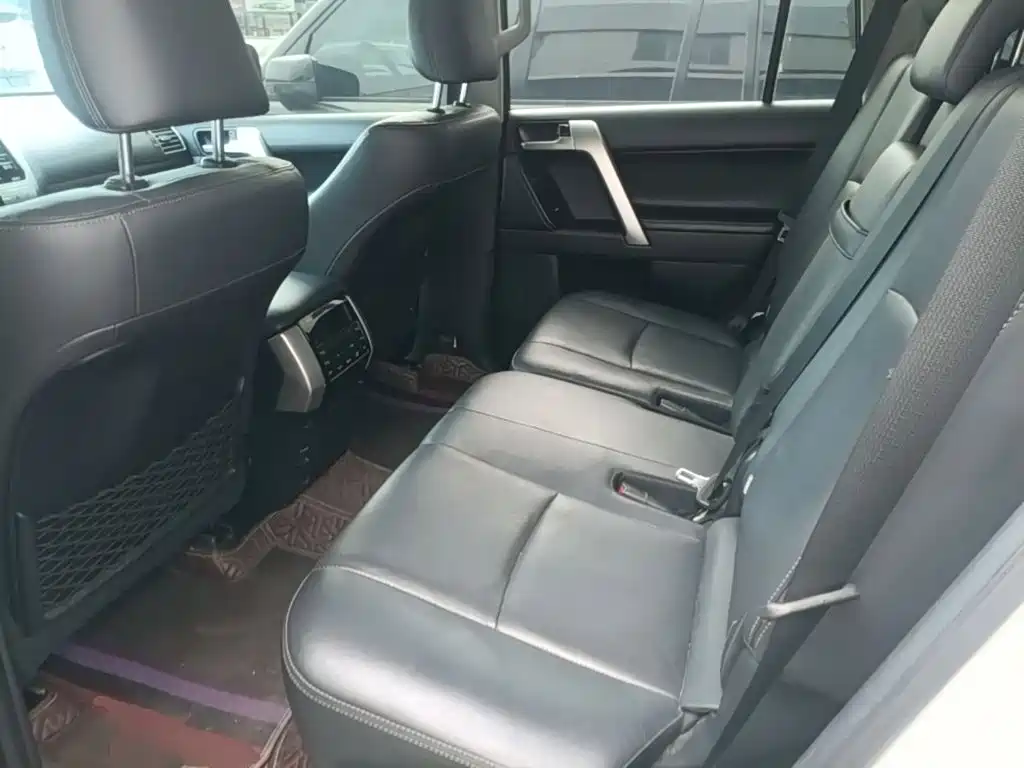 Toyota Prado — фото 17