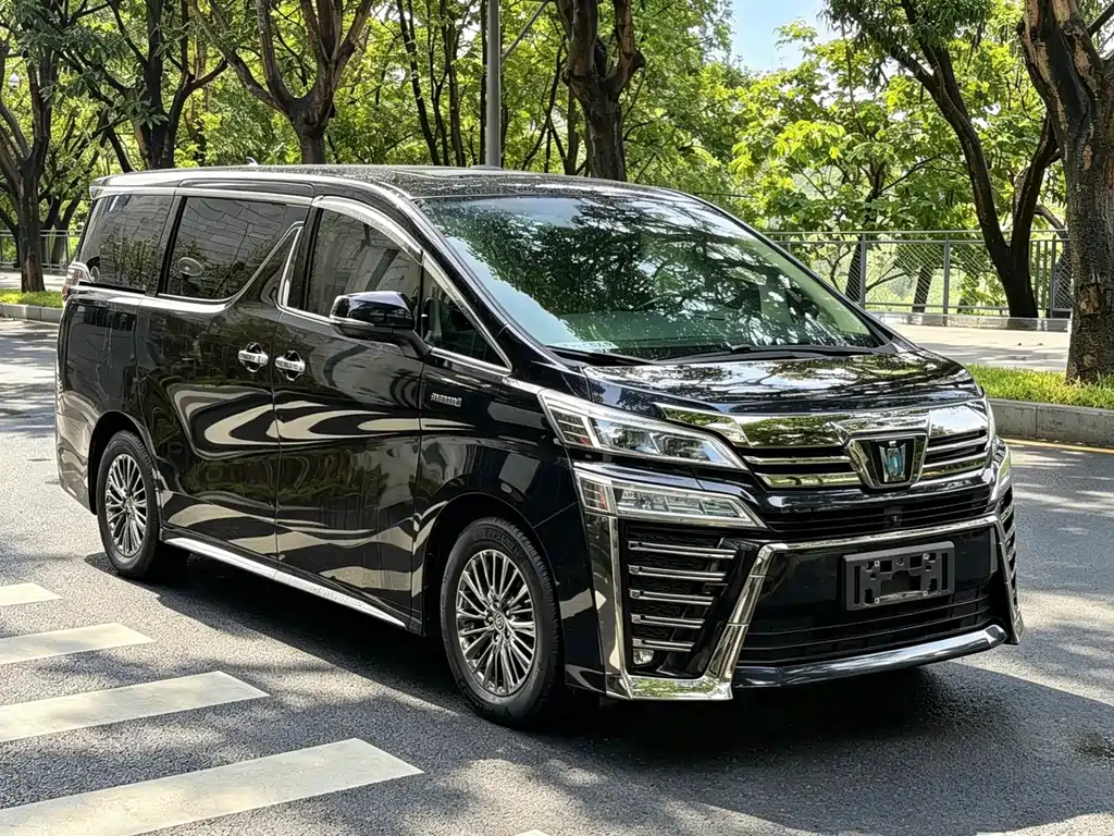 Toyota Vellfire — фото 3
