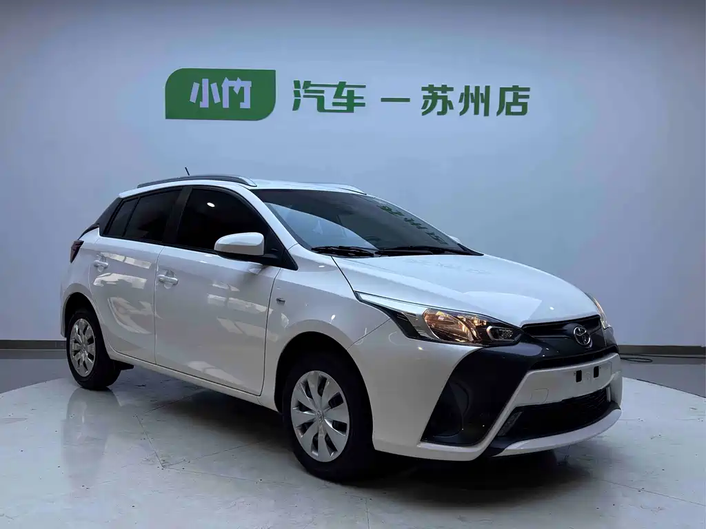 Toyota Yaris L — фото 3
