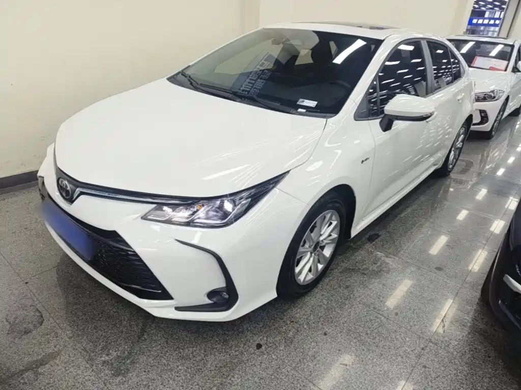 Toyota Corolla — фото 2