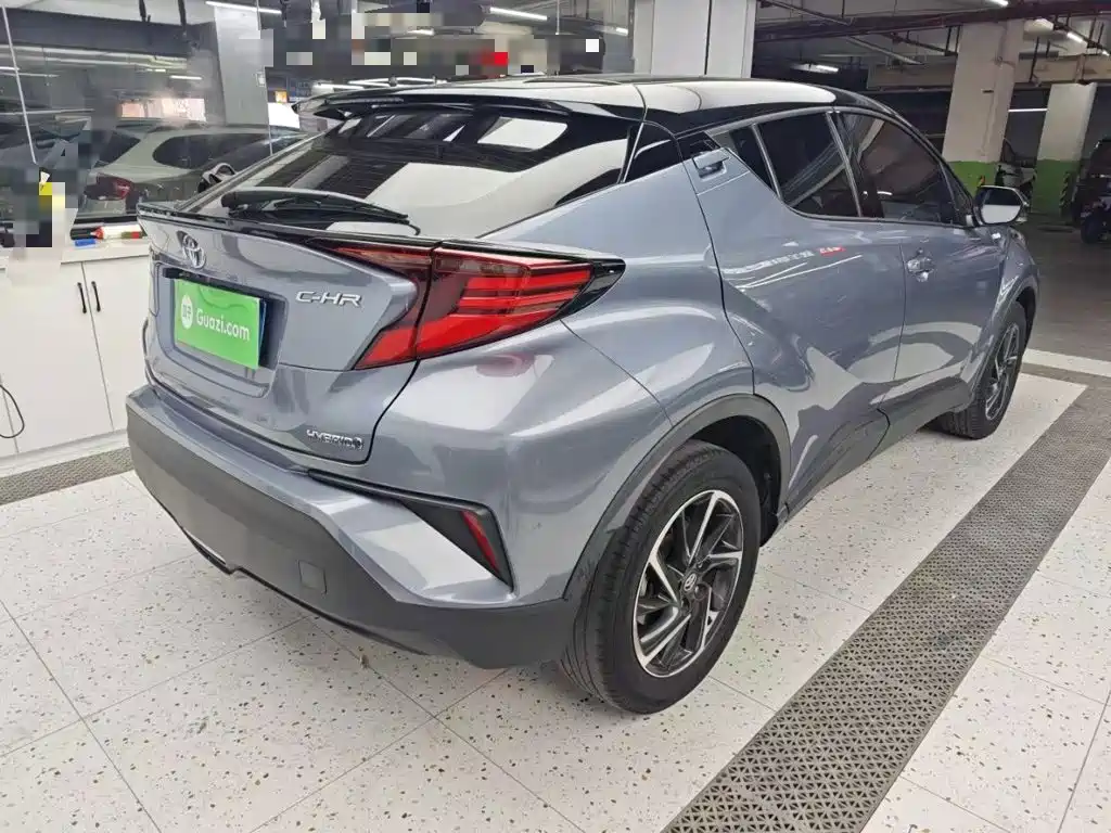 Toyota C-HR — фото 7