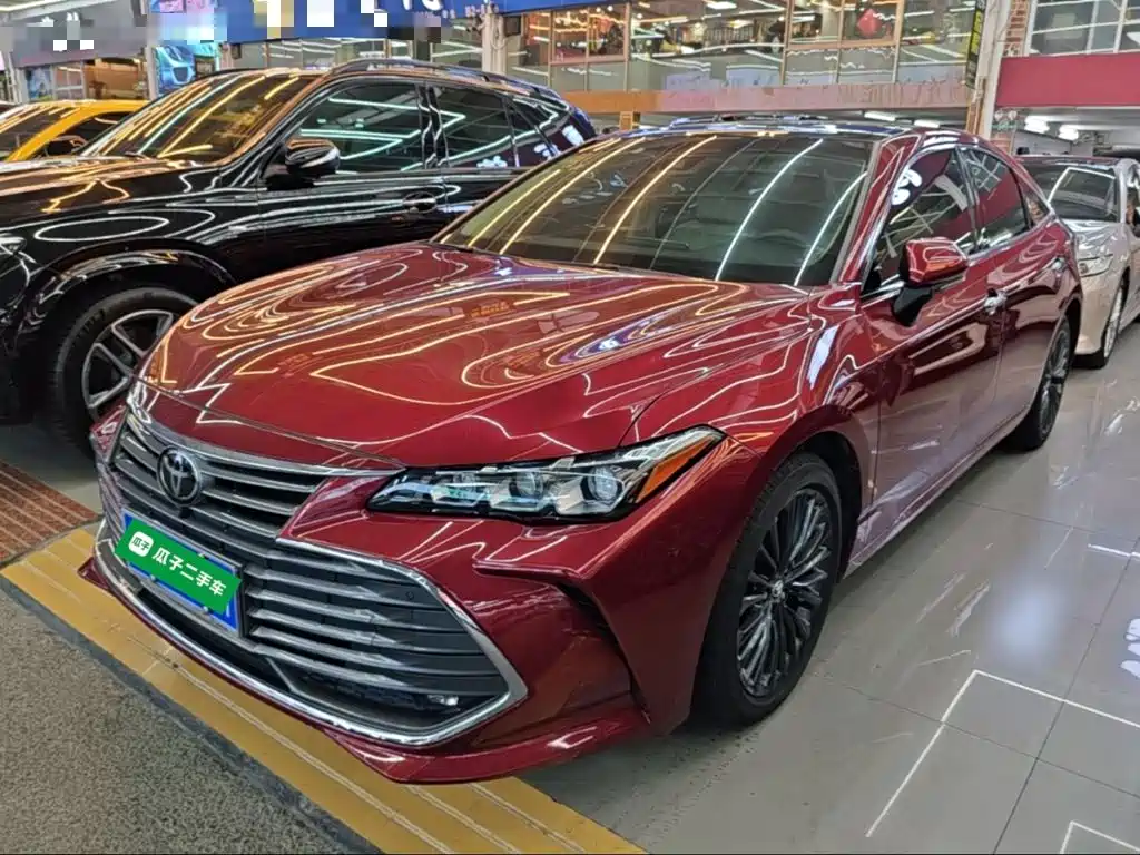 Toyota Avalon — фото 2