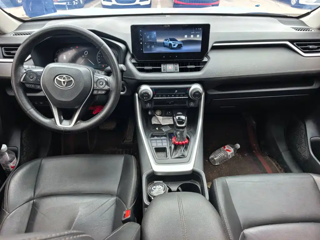 Toyota Wildlander — фото 10