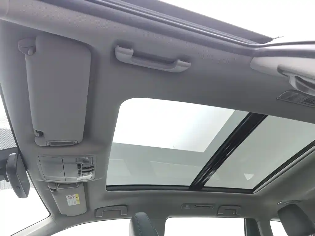 Toyota Highlander — фото 14