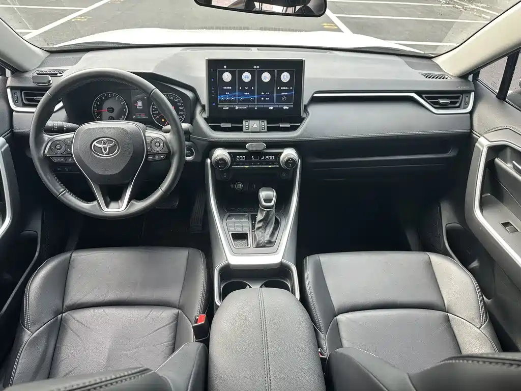 Toyota Wildlander — фото 18