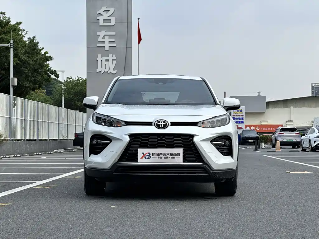 Toyota Wildlander — фото 3