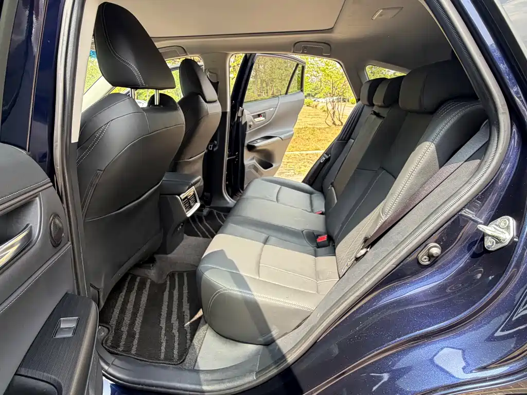 Toyota Harrier — фото 11