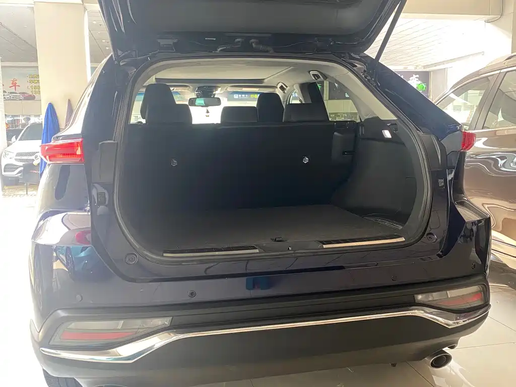 Toyota Harrier — фото 12