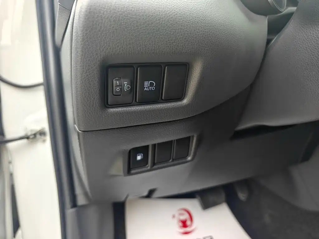 Toyota IZOA — фото 11