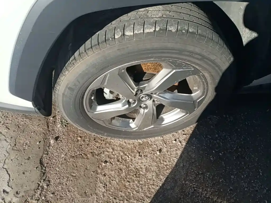 Toyota RAV4 — фото 23
