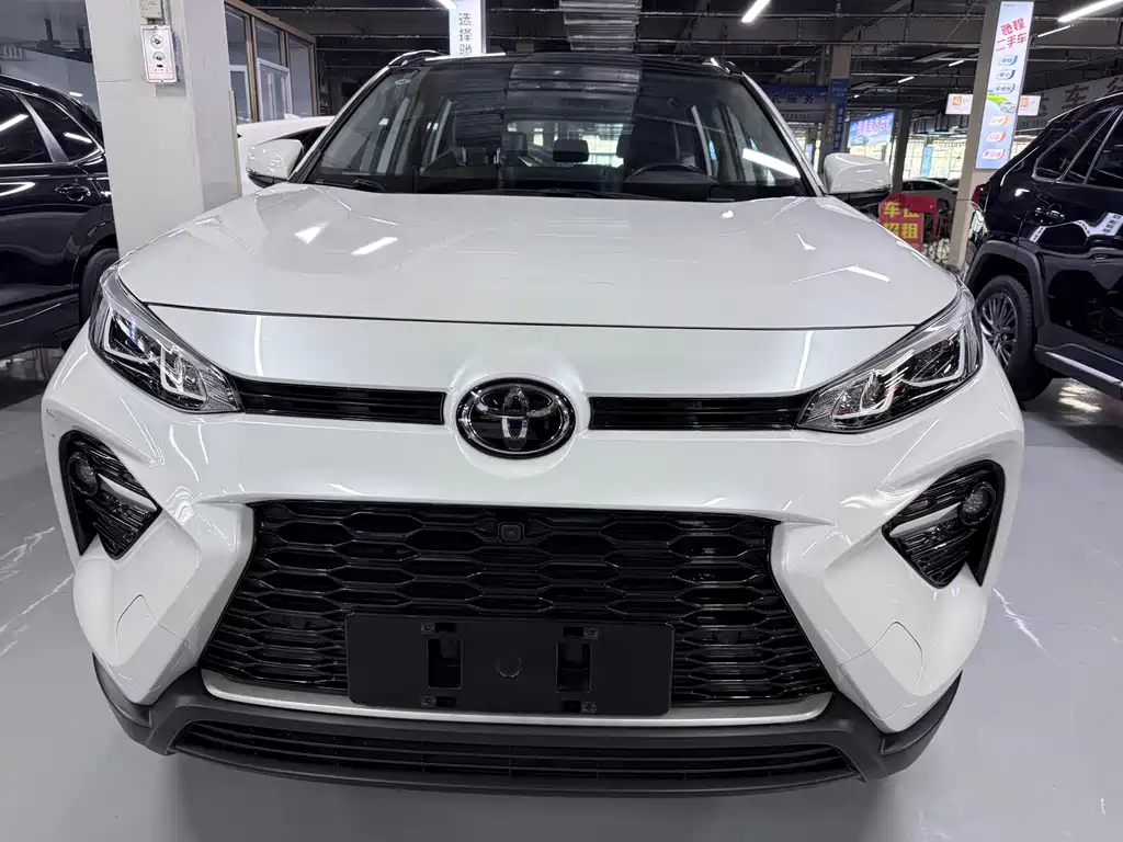 Toyota Wildlander — фото 2