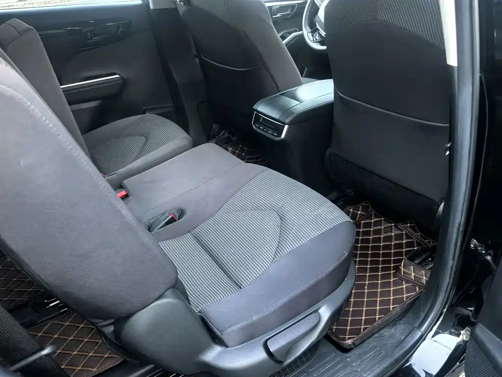 Toyota Highlander — фото 13