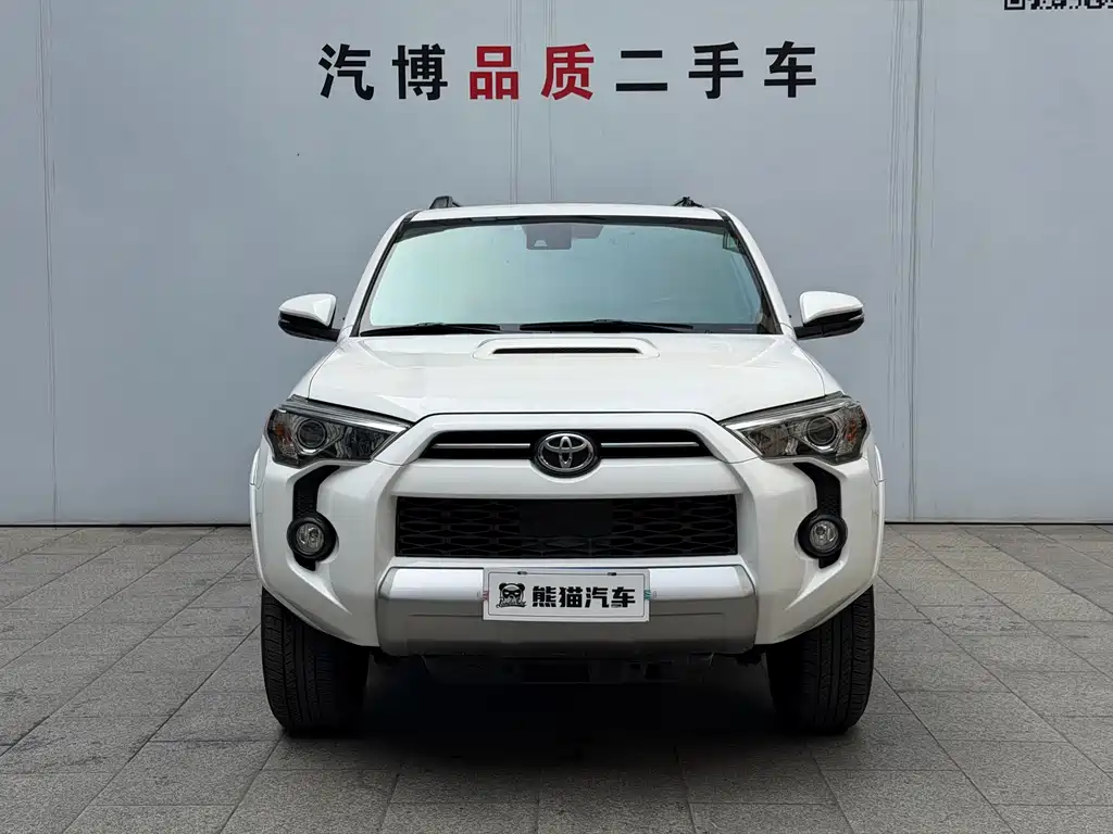 Toyota 4Runner — фото 2