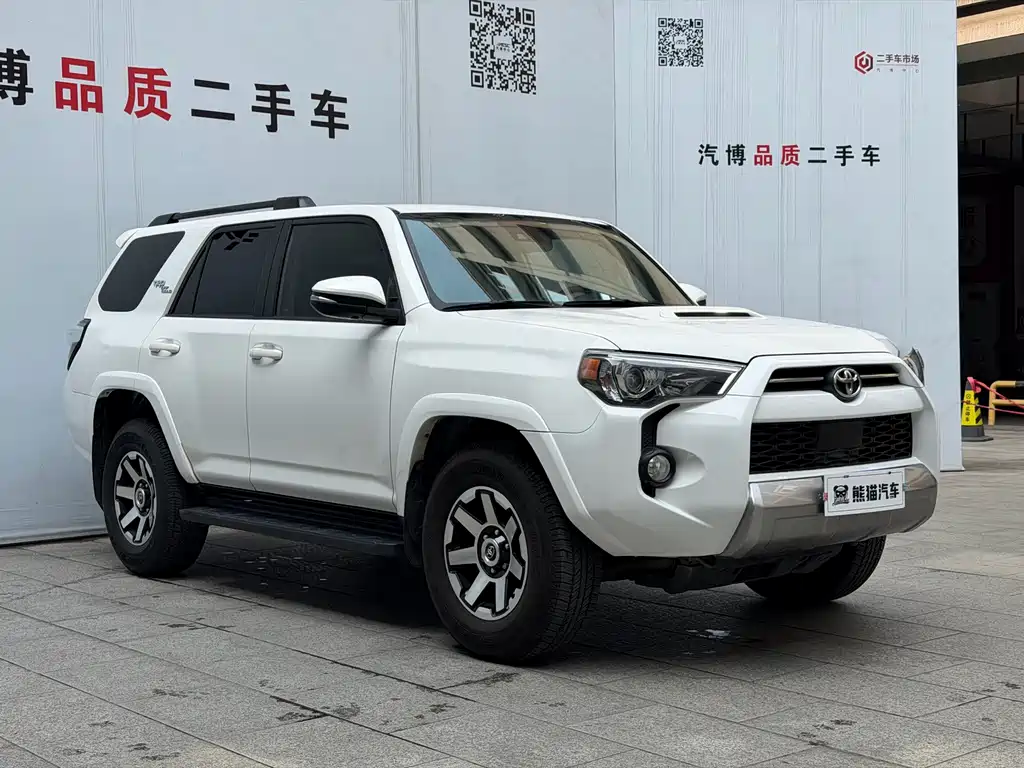 Toyota 4Runner — фото 3