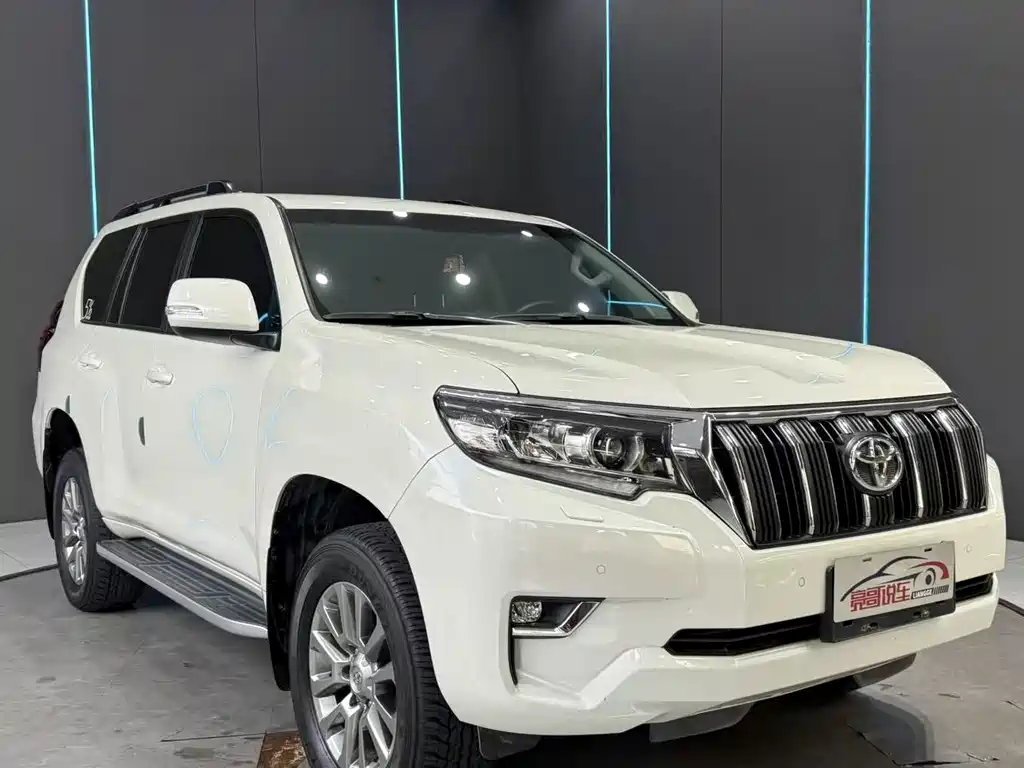 Toyota Prado — фото 3