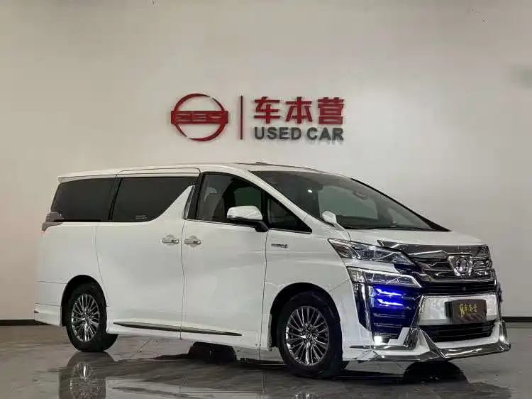 Toyota Vellfire — фото 3