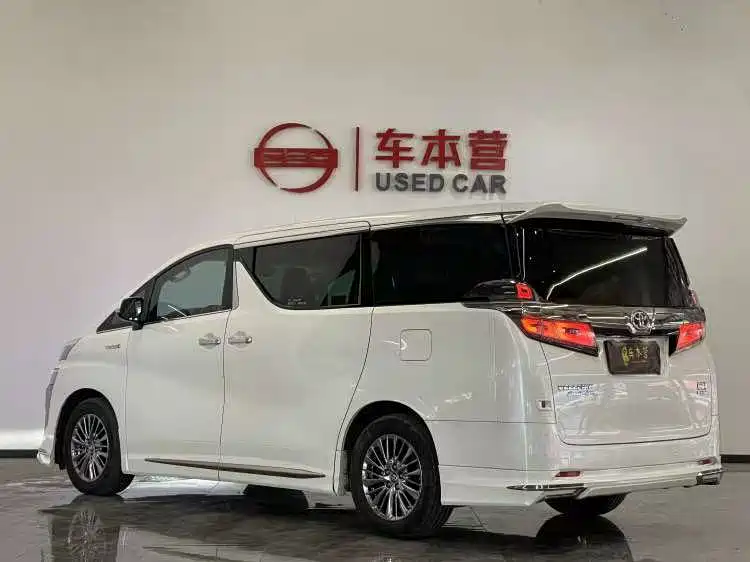 Toyota Vellfire — фото 6