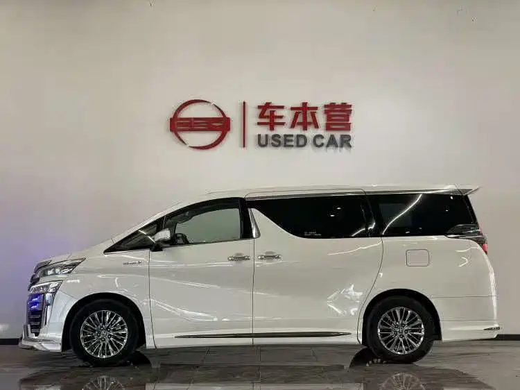 Toyota Vellfire — фото 7