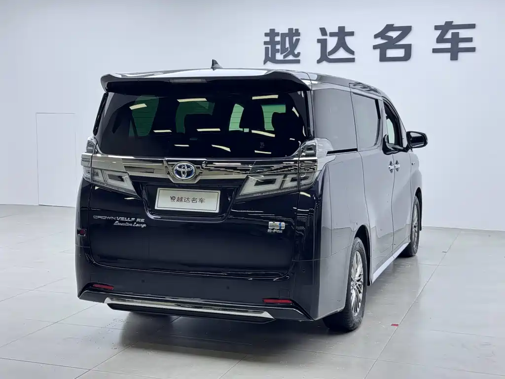 Toyota Vellfire — фото 19
