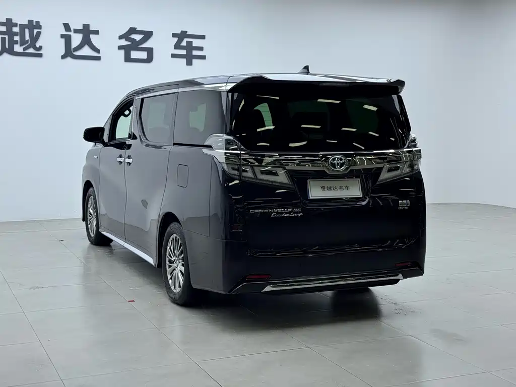 Toyota Vellfire — фото 21