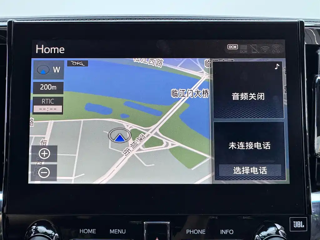 Toyota Vellfire — фото 10