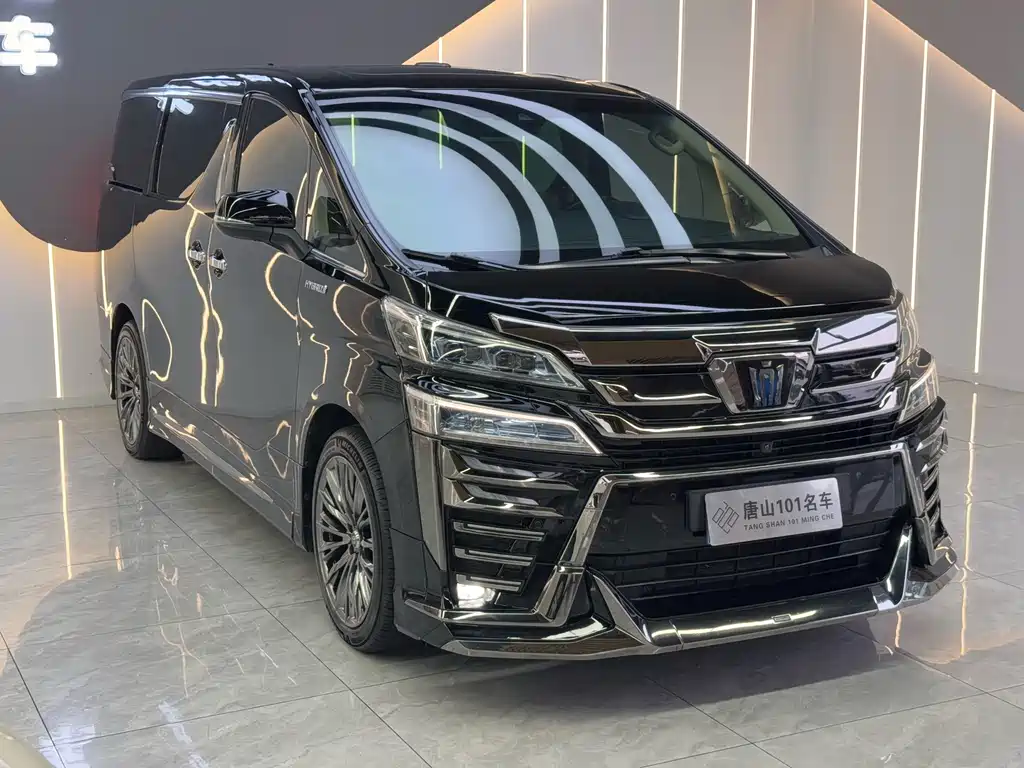 Toyota Vellfire — фото 3