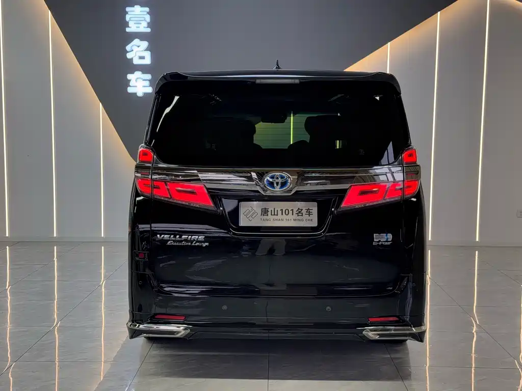 Toyota Vellfire — фото 9