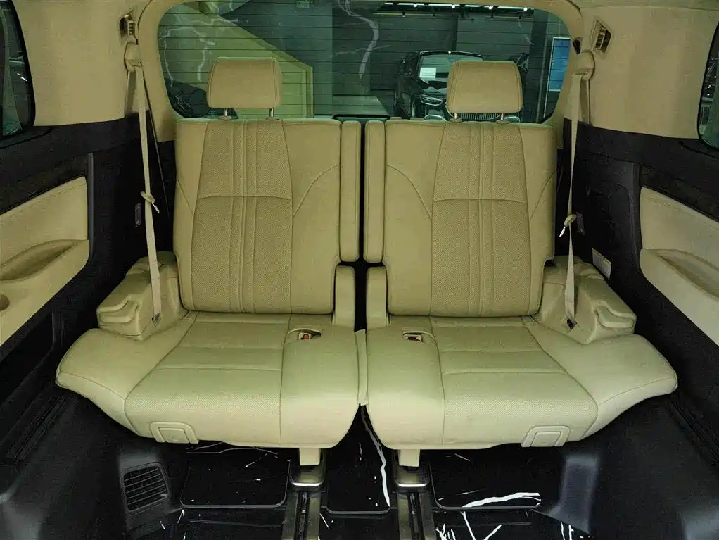 Toyota Vellfire — фото 15