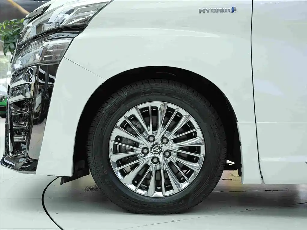 Toyota Vellfire — фото 21