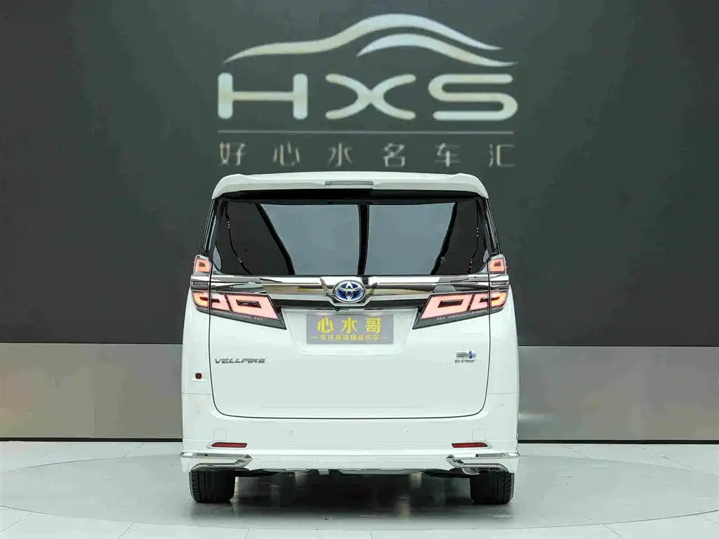 Toyota Vellfire — фото 5