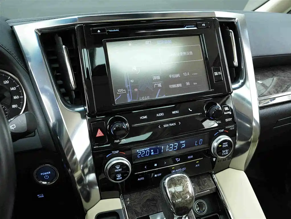 Toyota Vellfire — фото 9