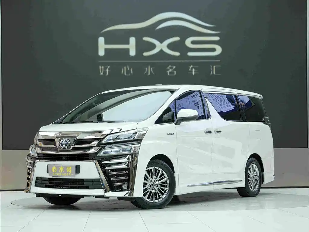 Toyota Vellfire — фото 1