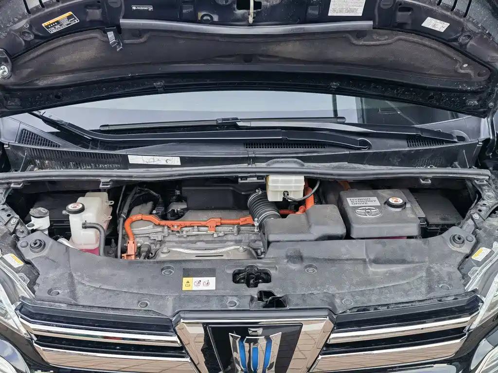 Toyota Vellfire — фото 18