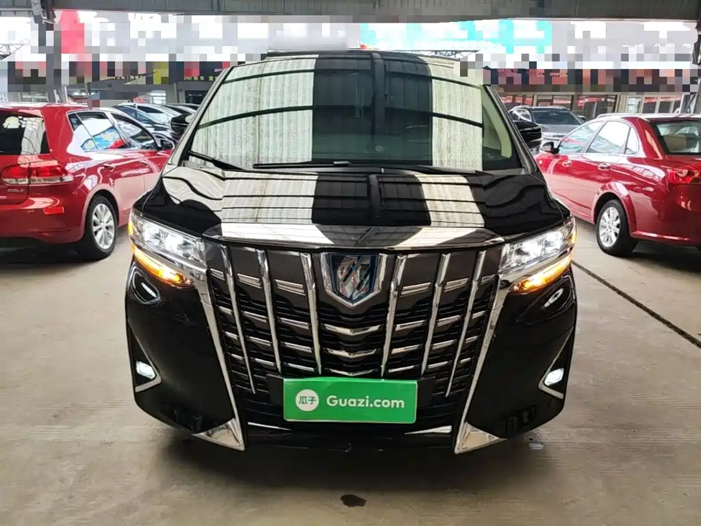 Toyota Alphard — фото 3
