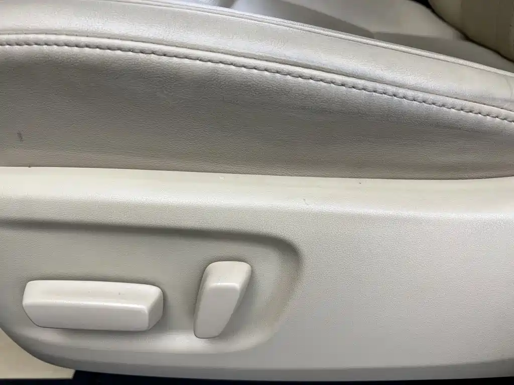 Toyota Alphard — фото 28
