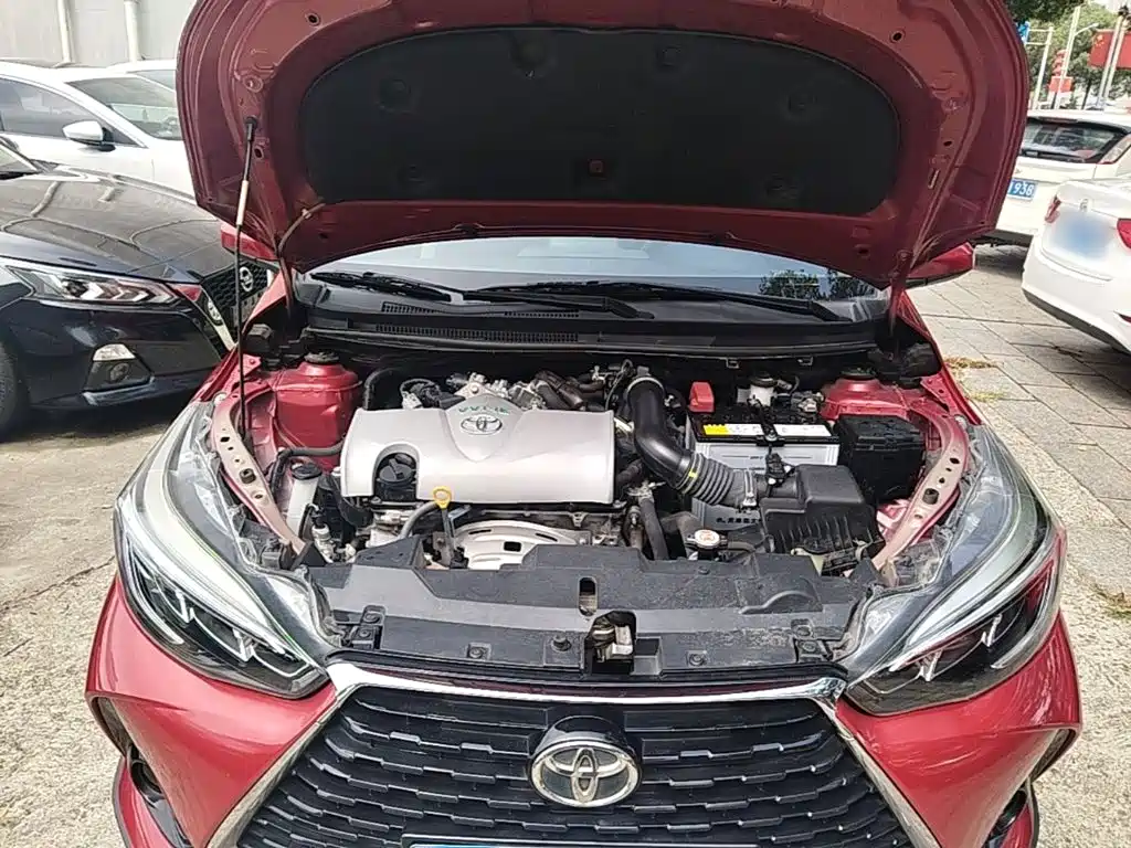 Toyota Yaris L — фото 20