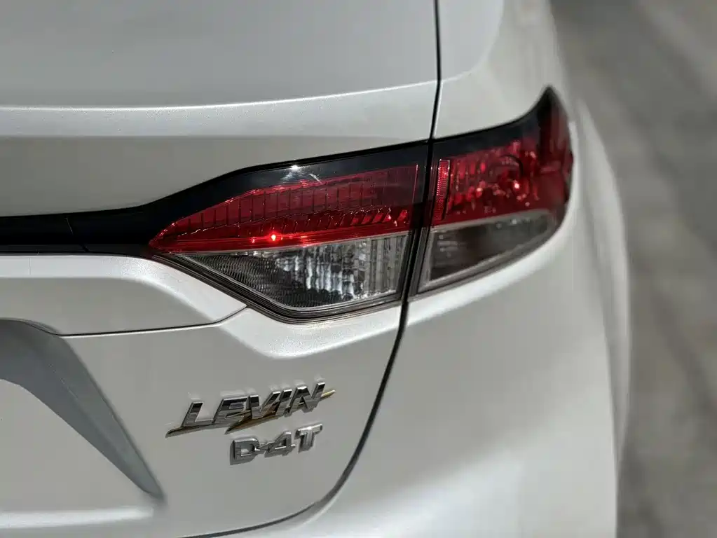 Toyota Levin — фото 13
