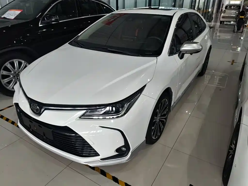 Toyota Corolla — фото 2