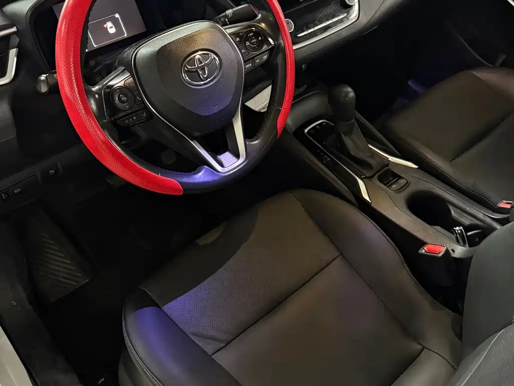 Toyota Corolla — фото 4