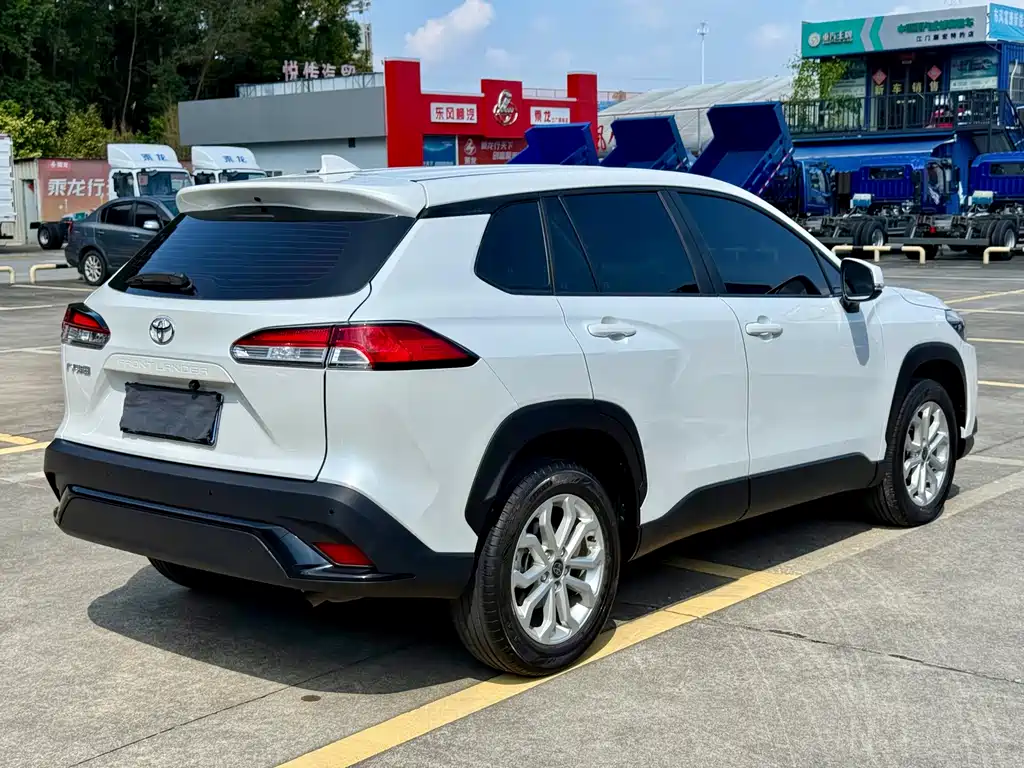 Toyota Frontlander — фото 5