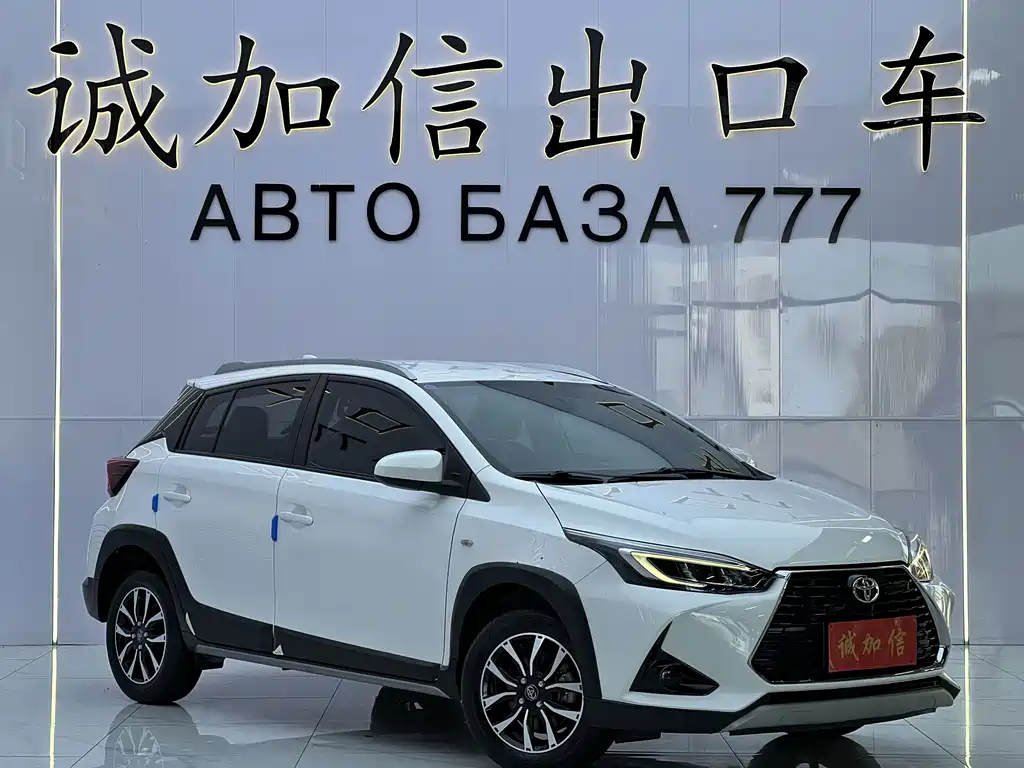Toyota Yaris L — фото 3
