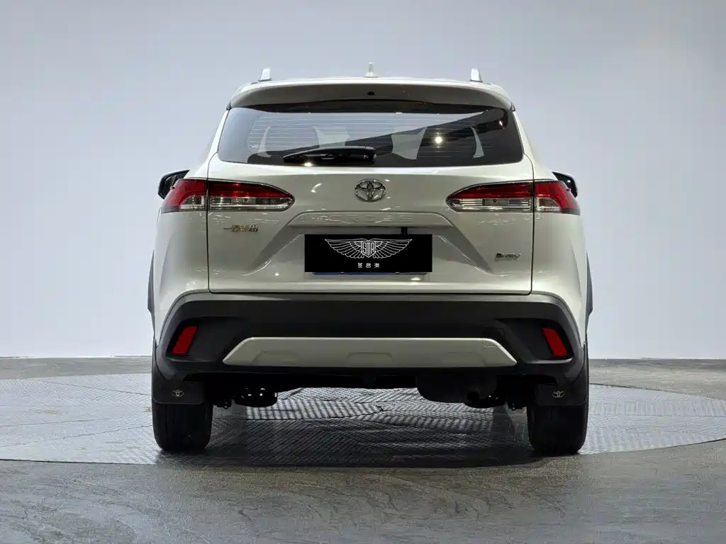 Toyota Corolla Cross — фото 3