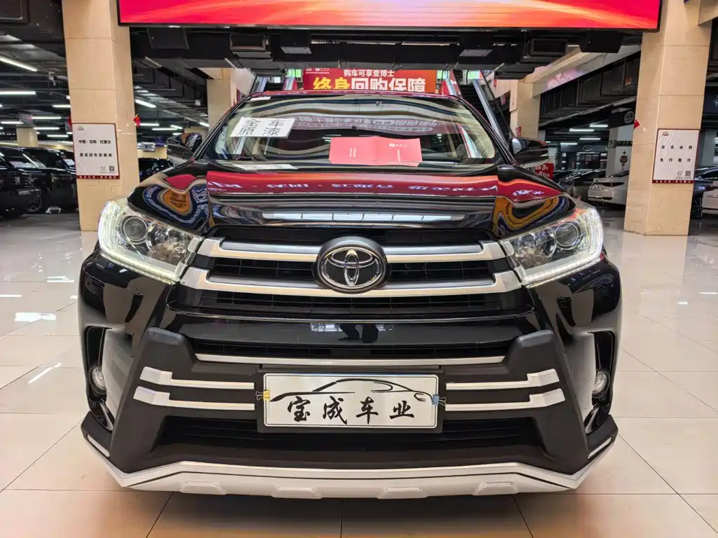 Toyota Highlander — фото 2