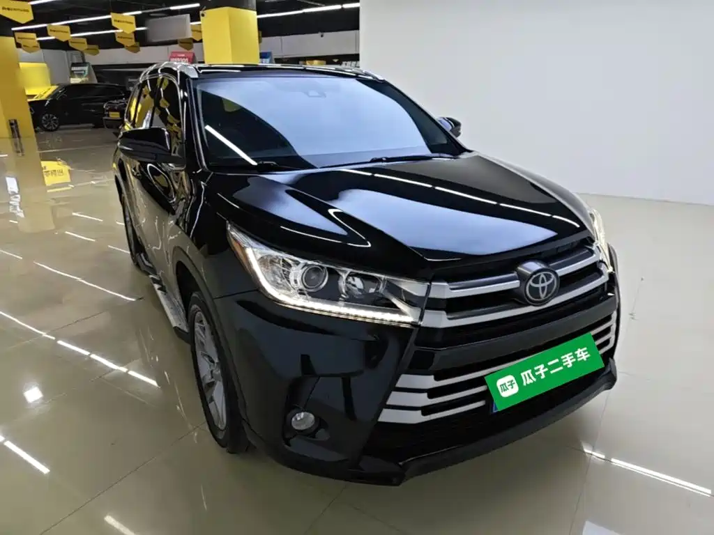Toyota Highlander — фото 4
